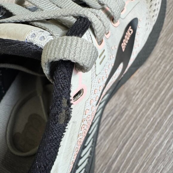 Brooks Adrenaline GTS 22 Road Running Shoes Size 8.5 Women’s - Picture 12 of 13